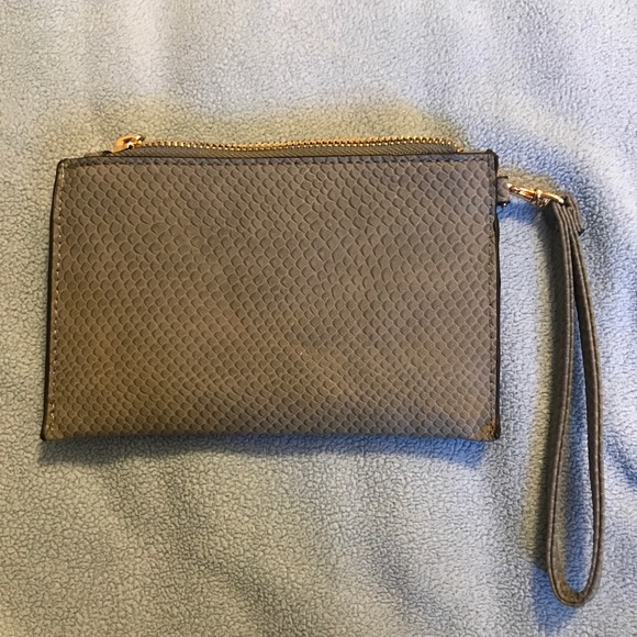 Handbags - Gray Crocodile Print Wristlet